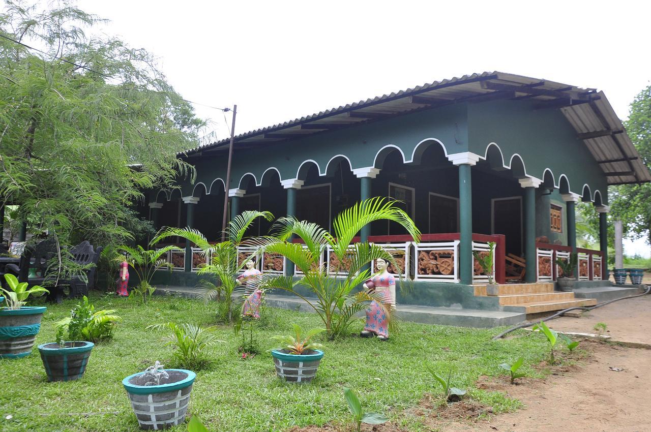 Rock Lake Home Stay Sigiriya Eksteriør billede