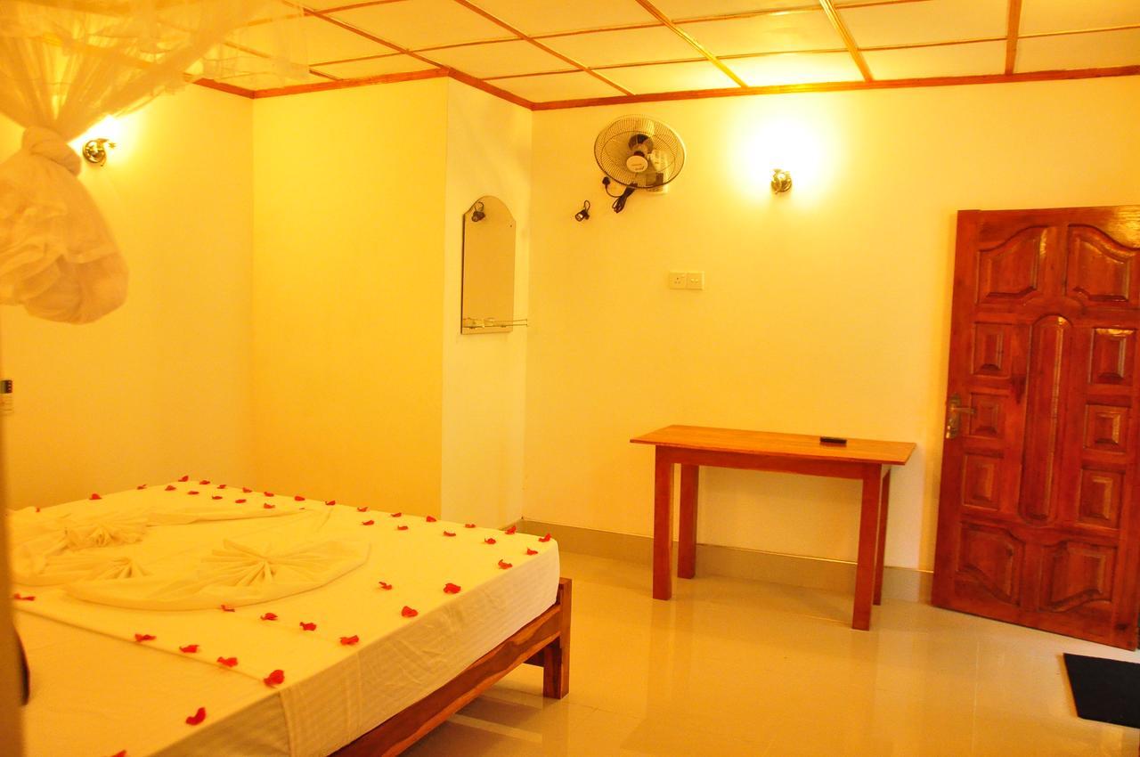 Rock Lake Home Stay Sigiriya Eksteriør billede