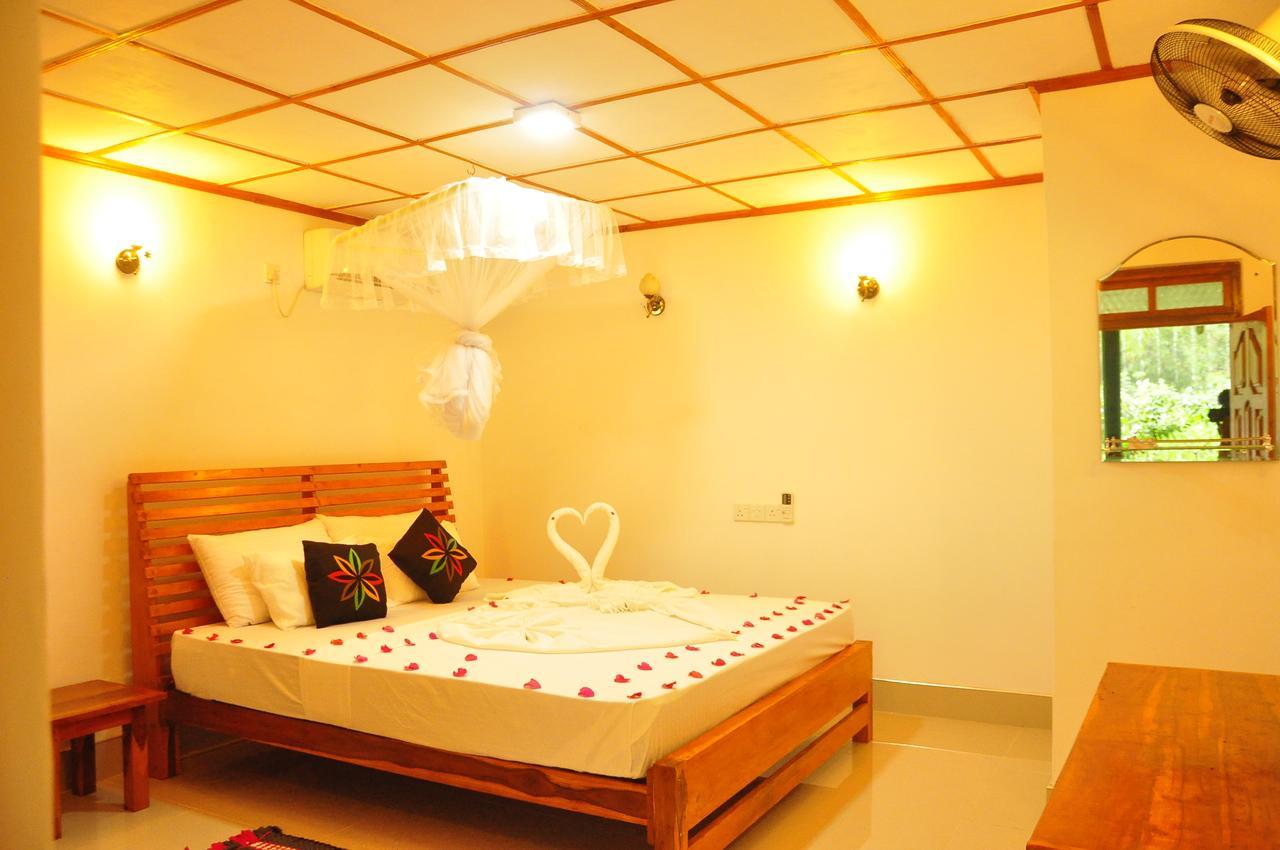 Rock Lake Home Stay Sigiriya Eksteriør billede