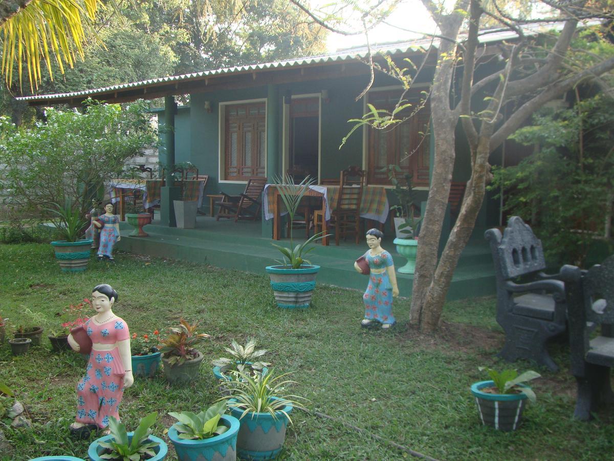 Rock Lake Home Stay Sigiriya Eksteriør billede